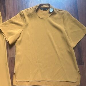 Zara Mustard Yellow Women's Short Sleeve Top